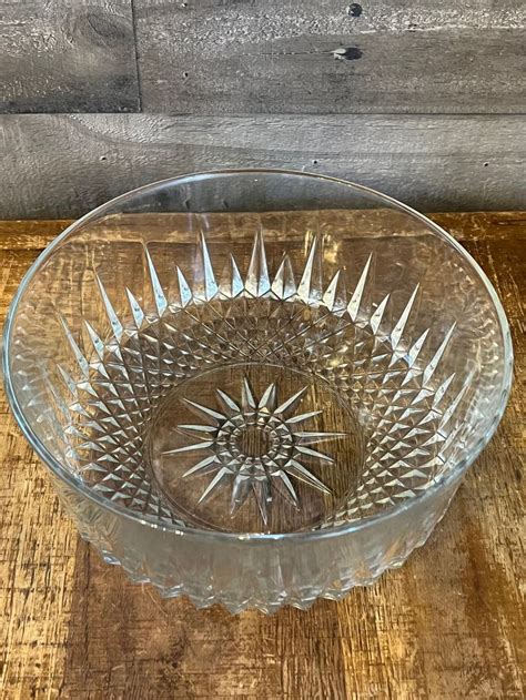 Arcoroc France Diamant Clear Glass Starburst Pattern 9 Inch Bowl Salad Bowl Mixing Bowl Etsy