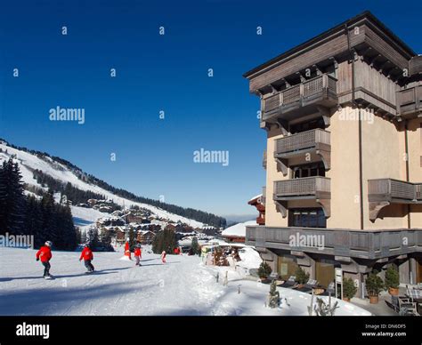 Courchevel 1850 resort hi-res stock photography and images - Alamy