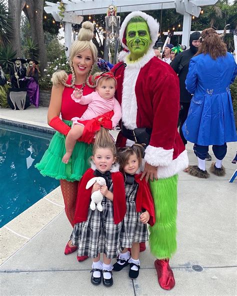 Family Grinch Halloween Costume | Family halloween costumes, Family ...