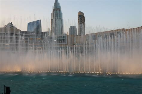 dubai fountain show - 3 - thisgirlabroad