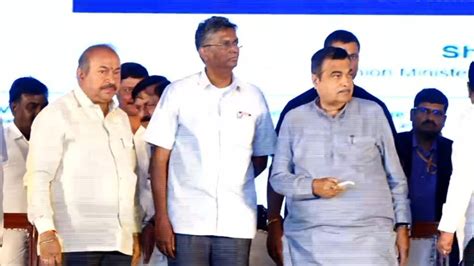 Shri Nitin Gadkari Inaugurates And Lays Foundation Stone For 18