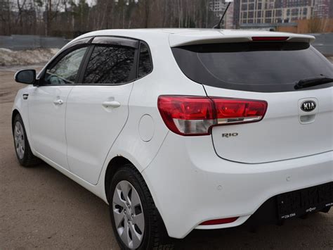 Купить б/у Kia Rio III Рестайлинг 1.6 AT (123 л.с.) бензин автомат в ...