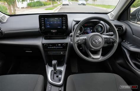 2023 Toyota Yaris Cross GX-interior – PerformanceDrive