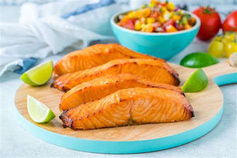 Honey Lime Salmon With Avocado Salsa Is Clean Eating Perfection Clean Food Crush