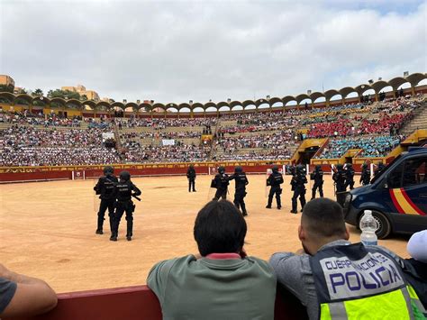 Más de 800 escolares asisten a la exhibición de la Policía Nacional en