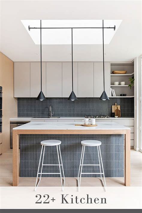 22+ White Kitchen with Dark Backsplash ( STRIKING CONTRAST )