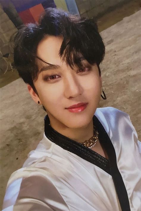 Changbin Thunderous Photocard Stray Kids Seungmin Stray