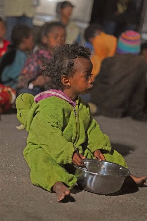 Montbéliard Ils Construisent Un Village Pour Les Enfants Des Rues à