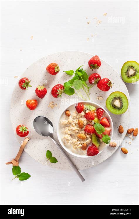 Sweet Oatmeal Porridge Hi Res Stock Photography And Images Alamy