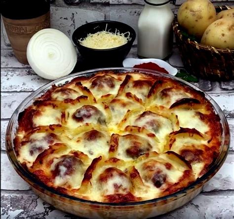 Etudl Recipes: Cheesy Spinach Meatball & Potato Bake