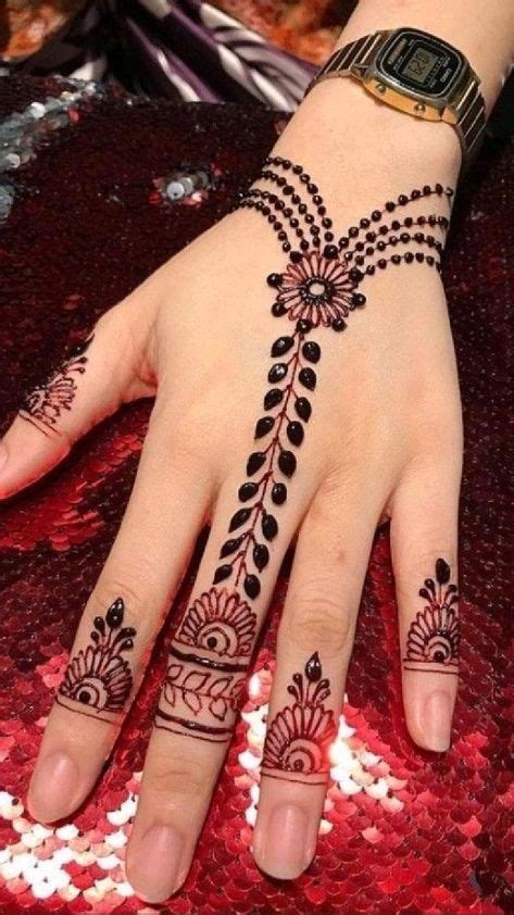 Pin Van Audery Op Mehndi Designs Henna Handen Henna Patronen