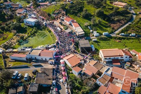 Castro Marim Dez Mil Pessoas Passaram Pelo Festival Das Amendoeiras