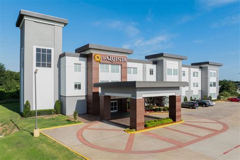 La Quinta Inn & Suites by Wyndham Muskogee | Muskogee, OK Hotels