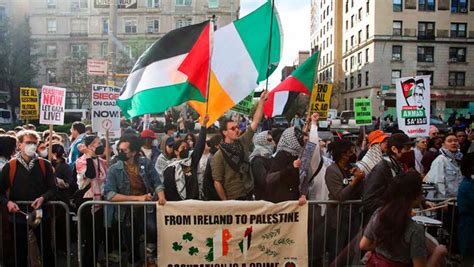 Eeuu Activistas Propalestinos Marchan Hasta La Universidad De Columbia