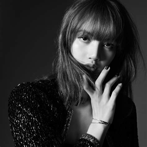 Blackpink S Lisa Becomes French Luxury Brand Celine S First Ever Global Ambassador Allkpop