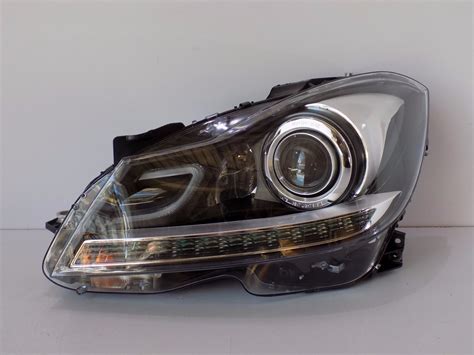 Mercedes W204 C Klasa Lampa ILS LIFT Lewa 2804 A2048207939 za 1400 zł