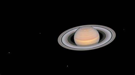 Outstanding Hubble Image Shows Fully-Illuminated Saturn and Its Rings