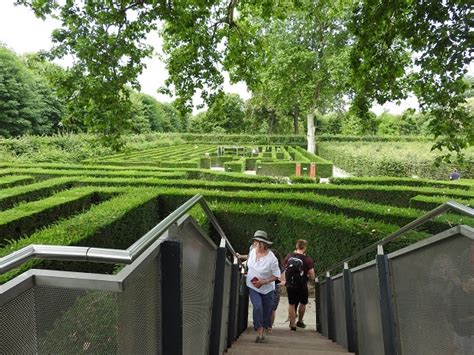 Charlene, lost in the maze near Schonbrunn Palace, Vienna | Charlene L ...