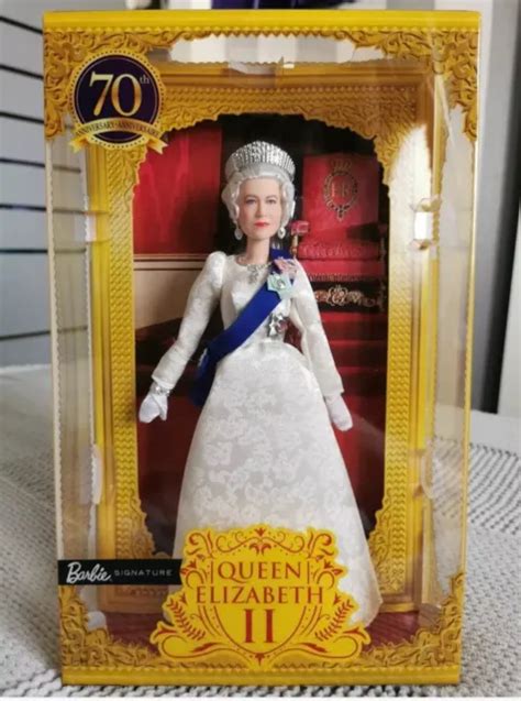 Barbie Signature Queen Elizabeth Ii Platinum Jubilee Doll Brand New