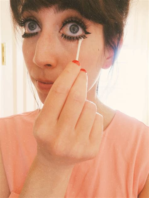 twiggy makeup tutorial - darling in dots