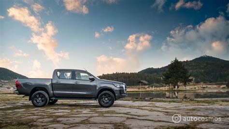 Toyota Hilux La Pickup Mediana M S Vendida En El Mundo Se Renueva