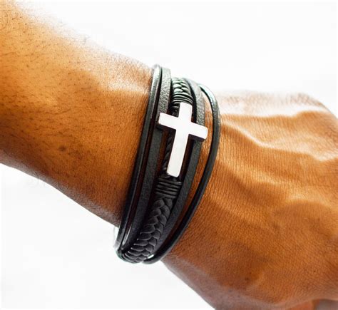 Leather cross bracelet | VAMBI Co.