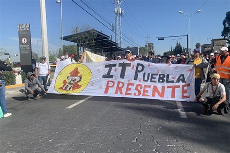 Ahora Alumnos Y Rector Del Itp Marchan Por Seguridad En Puebla E