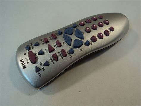 Rca Universal Remote Control 4 Devices Silver Rcu410rs Ebay