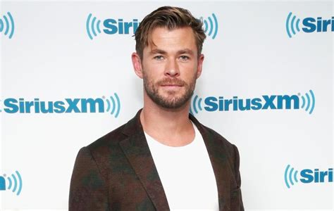 Chris Hemsworth Taking Break From Acting After Revealing Alzheimers Risk