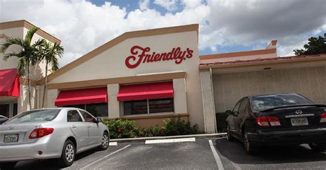 friendlys files  bankruptcy cbs news