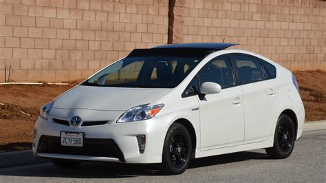 Full Video Tour Of This 2014 Prius Package 4 Deluxe Solar Roof Youtube