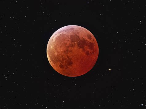 Apod 2007 March 8 Eclipsed Moon And Stars