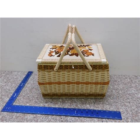 Vintage Singer Sewing Basket Wicker Woven