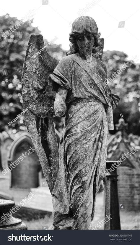 Cemetery Graveyard Stone Angel Statue Black Stock Photo 696650245 ...