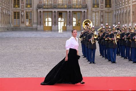 Charlotte Gainsbourg Carole Bouquet Les Stars Pr Sentes Versailles