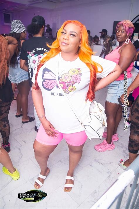 Barbie Banks Birthday Party Bare As You Dare Image Press Photos