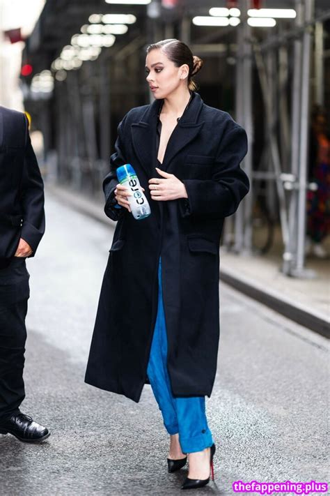 Hailee Steinfeld Haileesteinfeld Https Nude OnlyFans Photo The Fappening Plus
