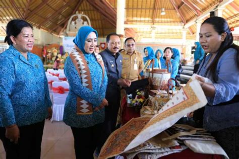 Kunjungi Klungkung Jendrika Sambut Antusias Ketua Umum TP PKK Pusat