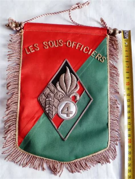 FANION BRODÉ ANCIEN 4 RE REGIMENT ETRANGER LEGION ETRANGERE LES SOUS