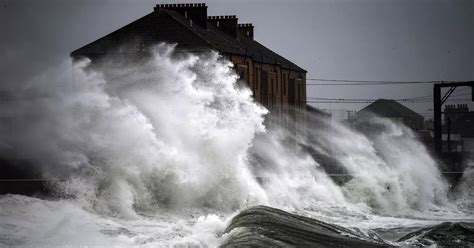 Storm Diana weather forecast: Met Office extends warning as HURRICANE winds hit UK - Mirror Online