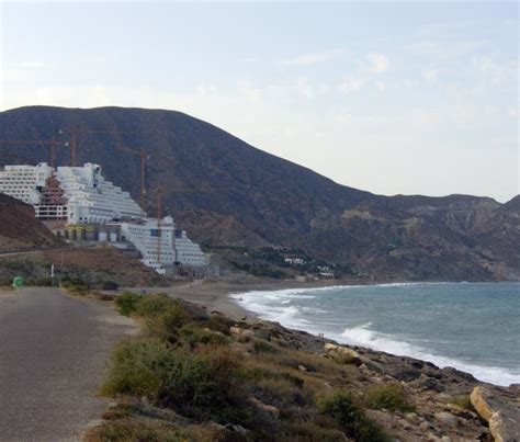 Los siete hoteles abandonados más impresionantes de España