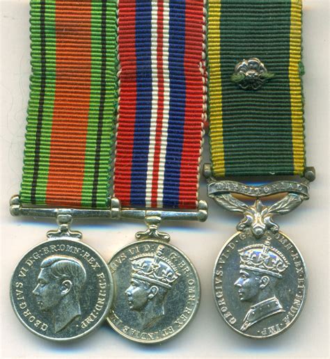 Defence Medal War Medal Efficiency Medal 1930 George Vi Issue ‘ind