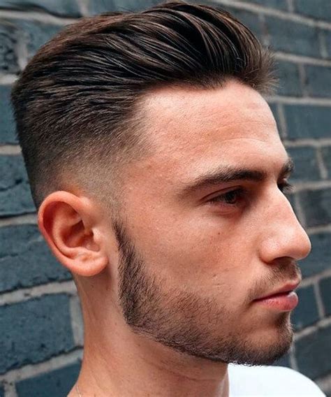 Peinado de hombre pelado hacia atrás corto Trendfrisuren männer