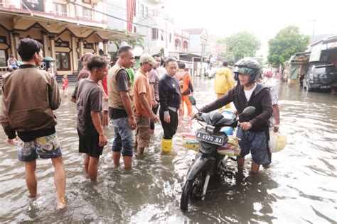 Titik Banjir Kepung Kota Serang