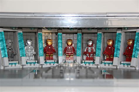 LEGO IDEAS Iron Man 3 Movie Accurate Hall Of Armor Set Of 7