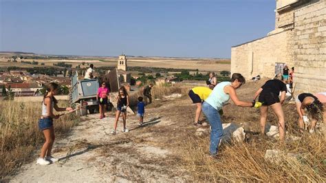 Unidos Para Embellecer El Pueblo El Norte De Castilla