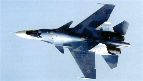 Фронтовой бомбардировщик Су-34.