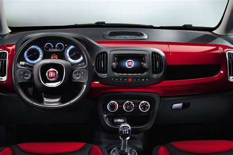 5ooblog | FIAT 5oo: New Fiat 500 L interior (official pics)