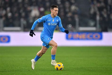 Mercato Napoli Ecco Il Sostituto Di Zielinski Sorpasso Alla Juve Cip