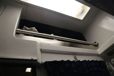 Amtrak Viewliner Roomette – Geeky Girl Engineer